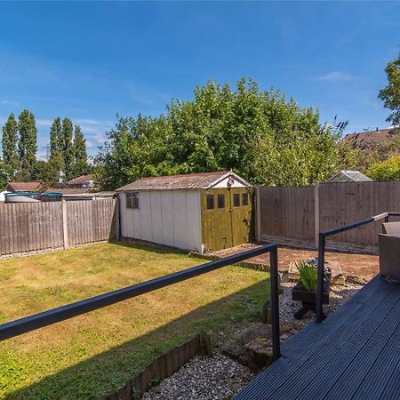 Modern Three Bedroom Home In Castle Donington Exterior photo